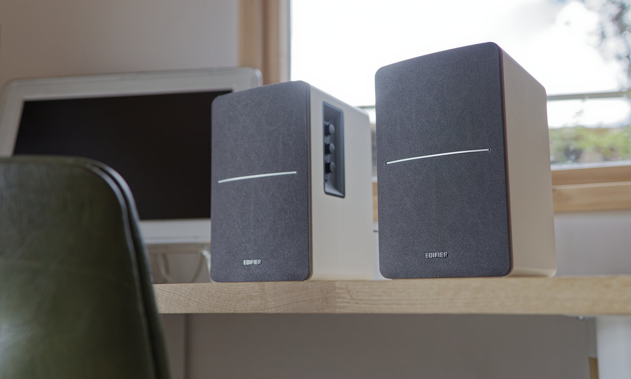 Edifier R1280DB